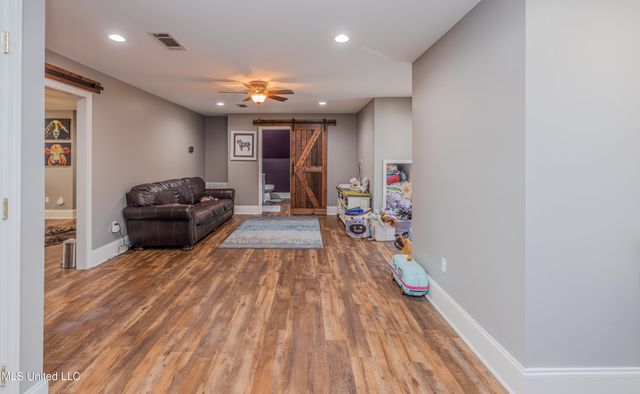 167 Lakeshire Circle, Canton, MS 39046