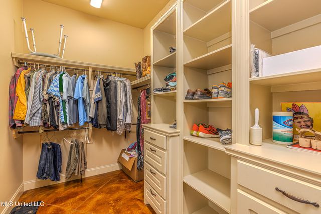 167 Lakeshire Circle, Canton, MS 39046