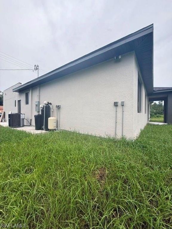 722 Roosevelt AVE, LEHIGH ACRES, FL 33936 — photo 4