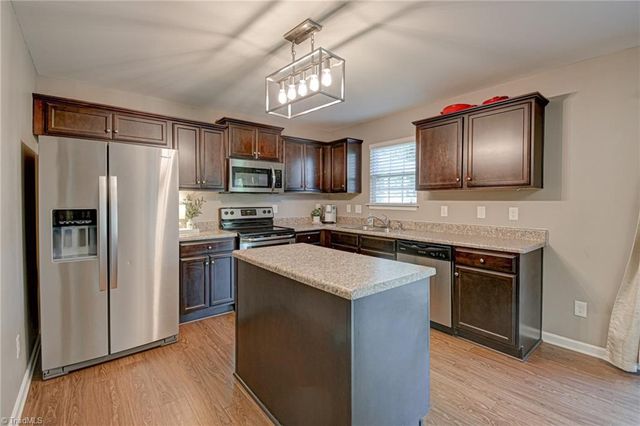 4258 Salem Springs Court, Winston-salem, NC 27107
