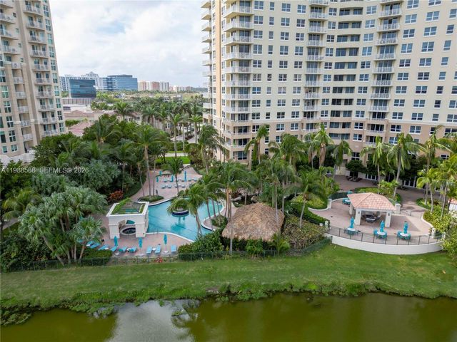 19501 W Country Club Dr 2204, Aventura, FL 33180