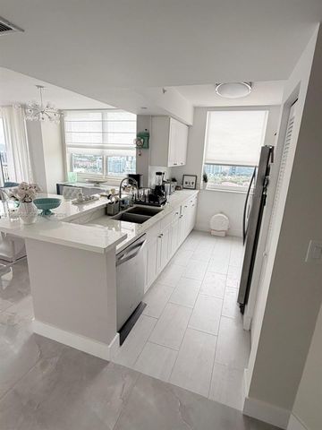 19501 W Country Club Dr 2204, Aventura, FL 33180