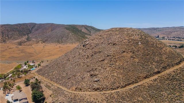 26677 CALIFORNIA, Winchester, CA 92596