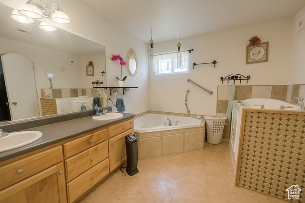 Image 11 of property listing at 755 W 130 N, Parowan, UT 84761