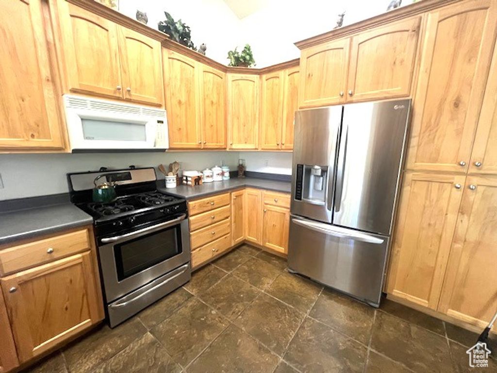 Image 4 of property listing at 755 W 130 N, Parowan, UT 84761