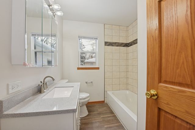 1715 14th Street, Winthrop Harbor, IL 60096