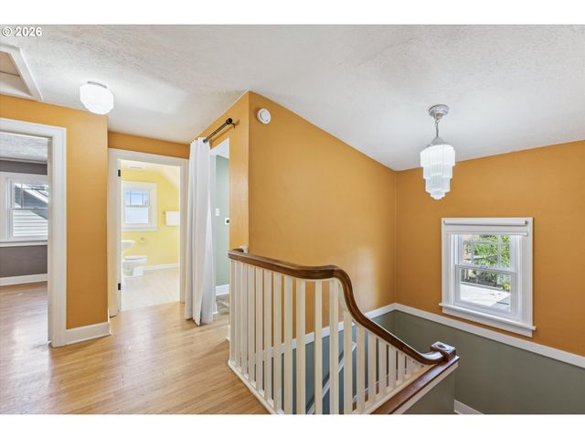 3302 Ne 14TH Ave, Portland, OR 97212