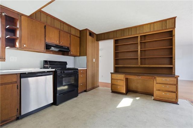 101 Pine Circle, Jonesboro, GA 30236