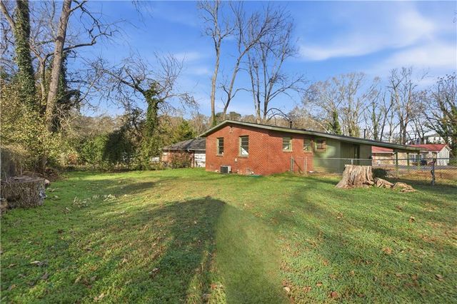 101 Pine Circle, Jonesboro, GA 30236