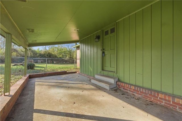 101 Pine Circle, Jonesboro, GA 30236