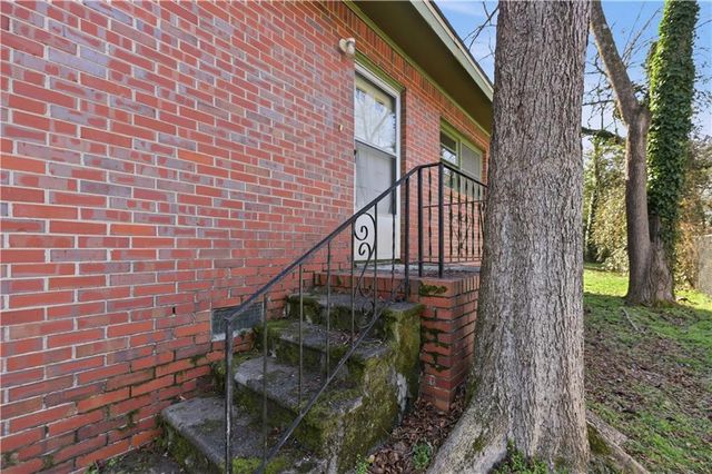 101 Pine Circle, Jonesboro, GA 30236