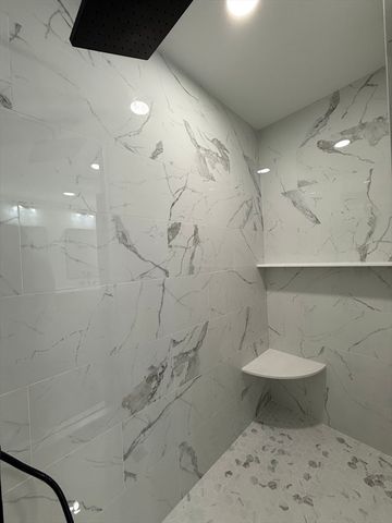 33 Polaski Ave, Chicopee, MA 01013
