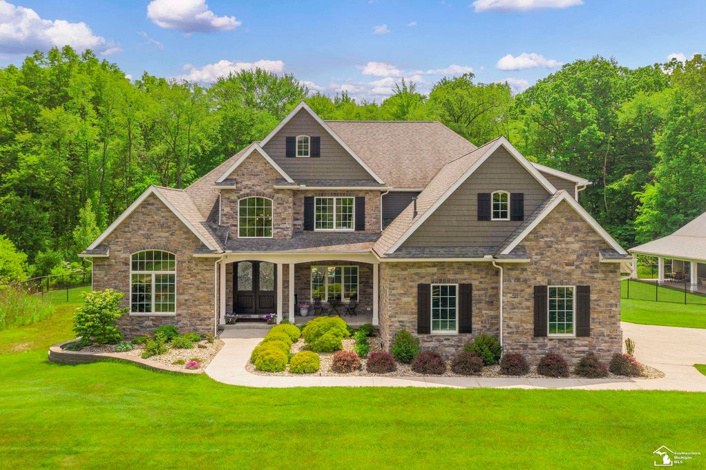 1501 W Dean Road, Bedford Twp, MI 48182