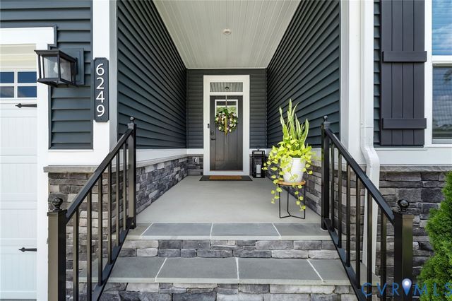 6249 Deer Summit Ct, Moseley, VA 23120