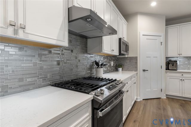 6249 Deer Summit Ct, Moseley, VA 23120