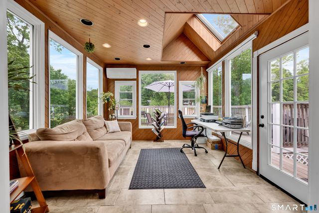 89 Shweky Lane, Southington, CT 06489