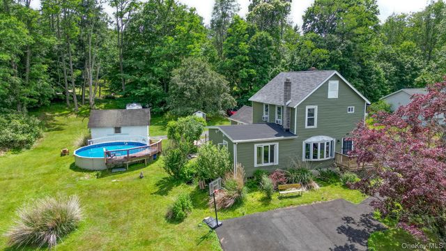 678 Prosperous Valley Road, Middletown, NY 10940