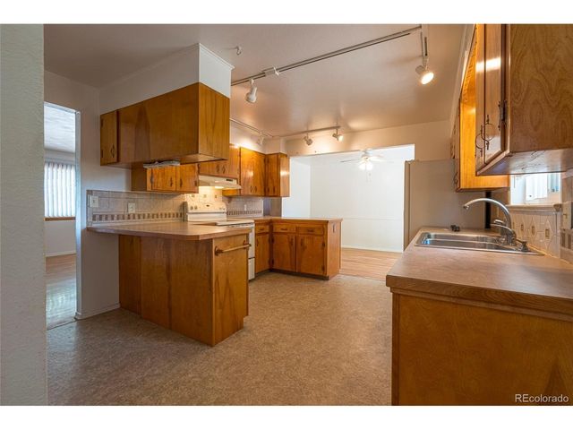 1495 W 10th Ave, Broomfield, CO 80020