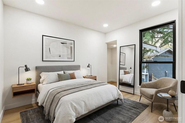 32910 30th Avenue SW, Federal Way, WA 98023