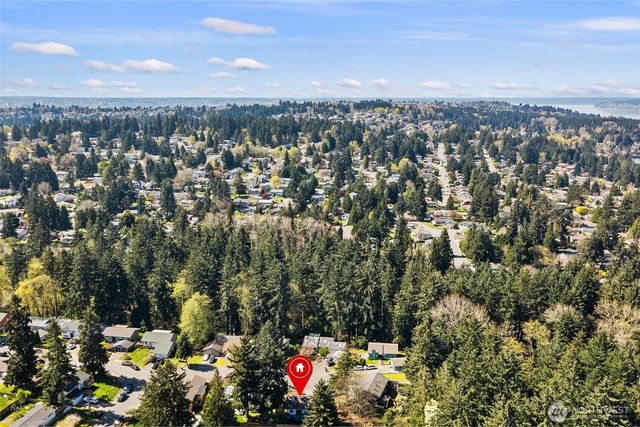 32910 30th Avenue SW, Federal Way, WA 98023