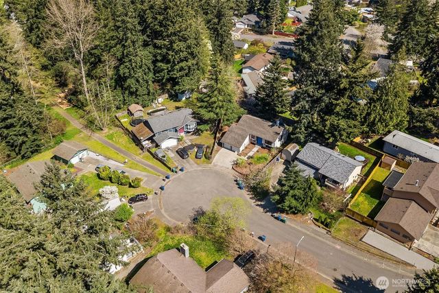 32910 30th Avenue SW, Federal Way, WA 98023