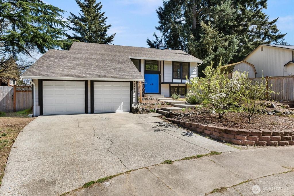 32910 30th Avenue SW, Federal Way, WA 98023