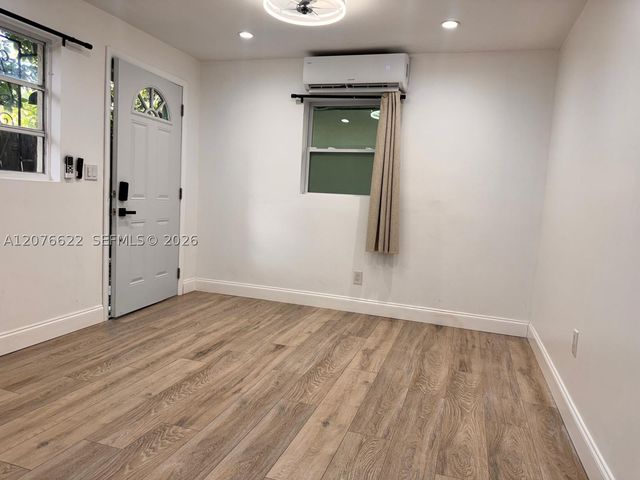 277 NE 55th St 1-Rear, Miami, FL 33137