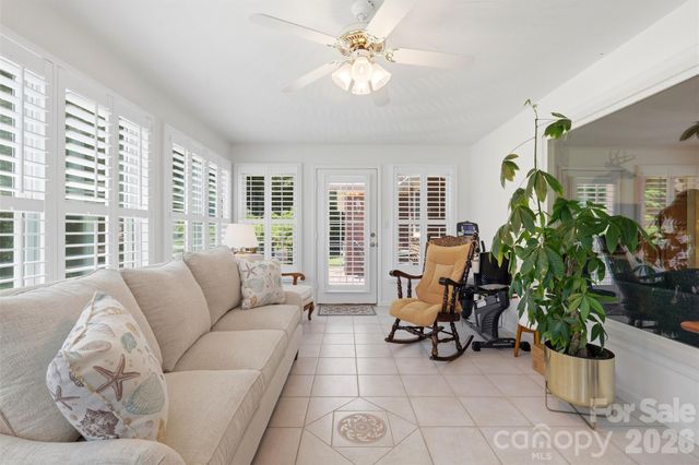 6181 Willowbottom Road, Hickory, NC 28602