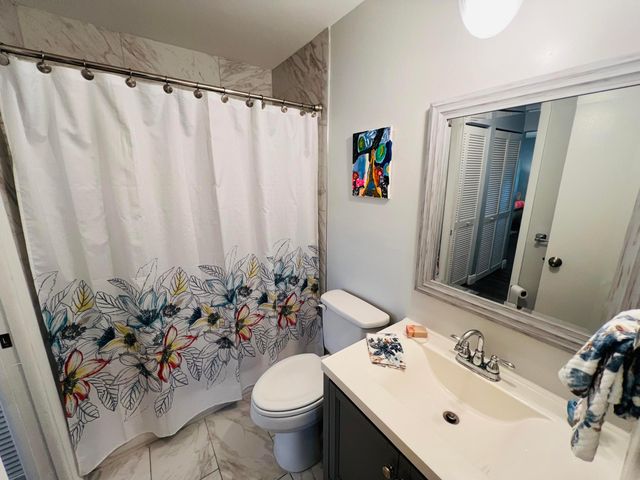 8388 SE Croft Circle P-6, Hobe Sound, FL 33455