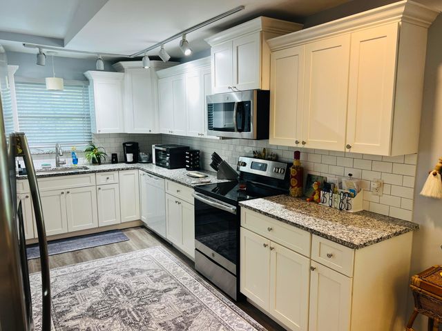 8388 SE Croft Circle P-6, Hobe Sound, FL 33455