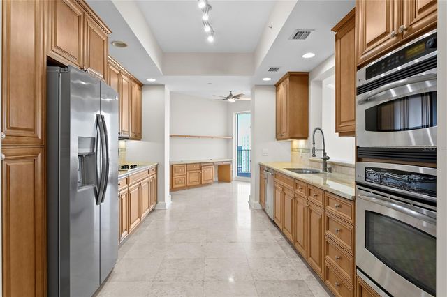 300 BEACH DRIVE NE 1201, St Petersburg, FL 33701