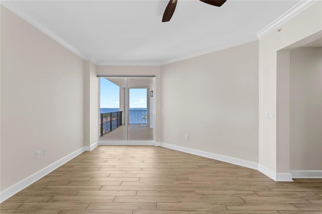 Image 33 of property listing at 300 BEACH DRIVE NE 1201, St Petersburg, FL 33701