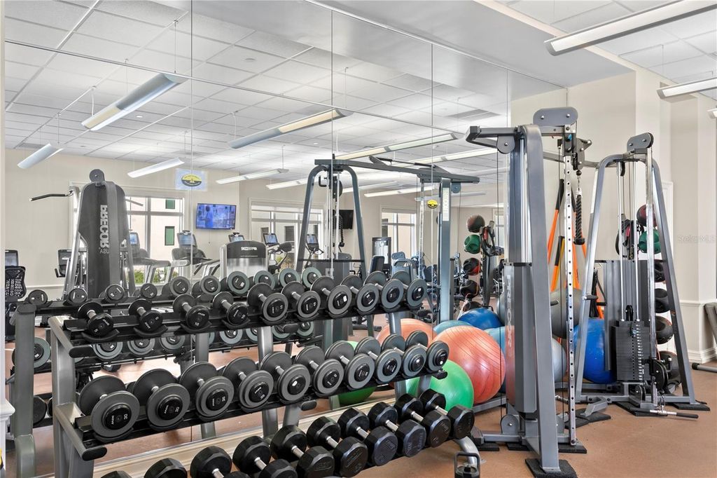 Image 40 of property listing at 300 BEACH DRIVE NE 1201, St Petersburg, FL 33701