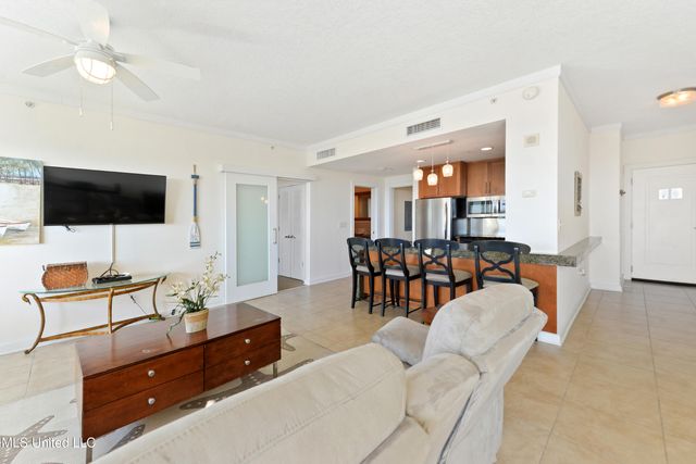 2060 Beach Boulevard, 203, Biloxi, MS 39531