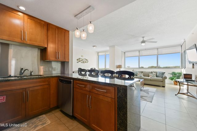 2060 Beach Boulevard, 203, Biloxi, MS 39531