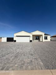 14199 S DIABLO Road, Arizona City, AZ 85123