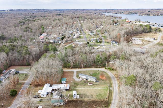 1041 Sitting Bull Pt, Crossville, TN 38572