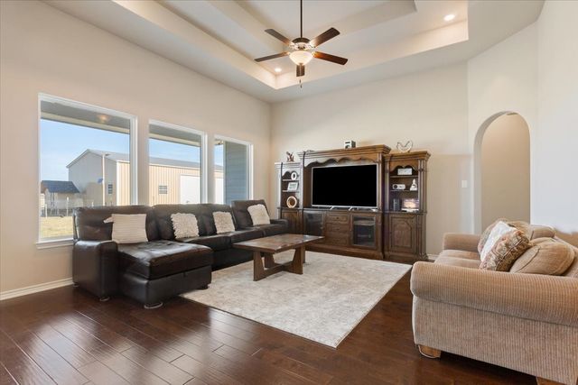 397 Hcr 2341, Abbott, TX 76621