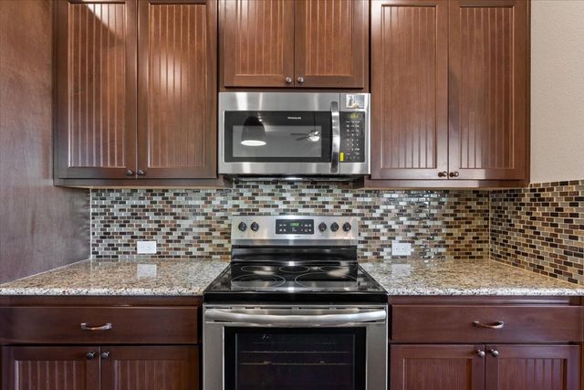 397 Hcr 2341, Abbott, TX 76621