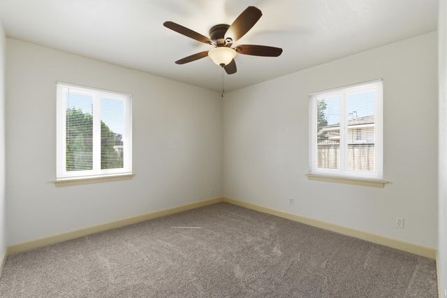 5582 E Swift Avenue, Fresno, CA 93727