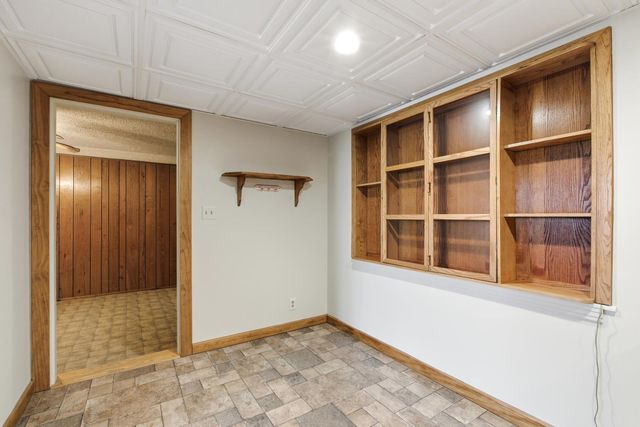 5582 E Swift Avenue, Fresno, CA 93727