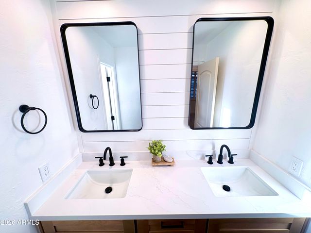 8966 E CAPTAIN DREYFUS Avenue, Scottsdale, AZ 85260