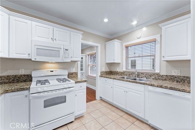 219 N Center St, Orange, CA 92866