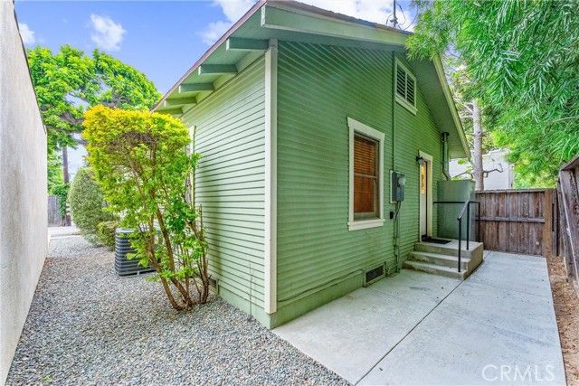 219 N Center St, Orange, CA 92866