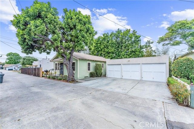 219 N Center St, Orange, CA 92866