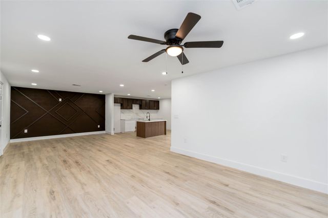 9226 Grady Street, Houston, TX 77016