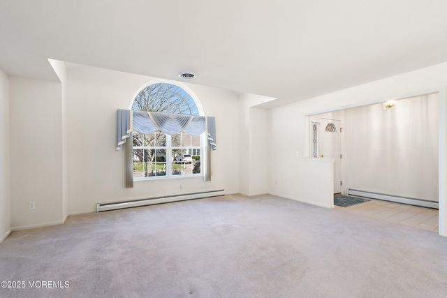 91 Westport Drive, Toms River, NJ 08757