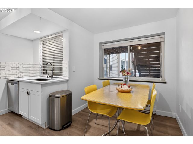 14892 Sw 109TH Ave, Portland, OR 97224