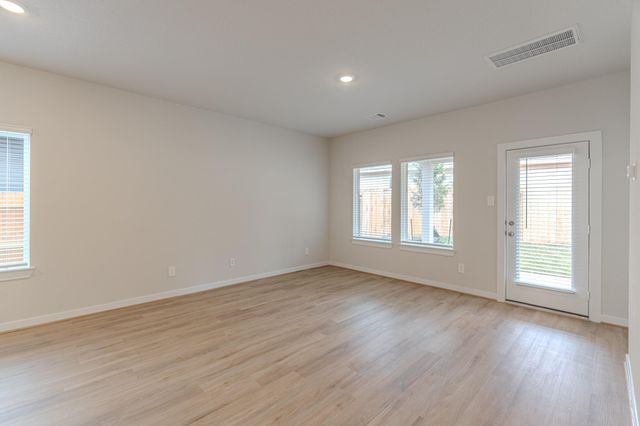 6812 Hart Oak Court, Conroe, TX 77304