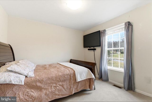 49 LAWN DR, Yellow Spring, WV 26865